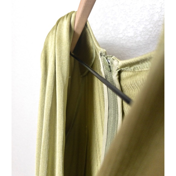 Bronx and Banco Olive Maxi Dress 6 Metallic Padded Shoulder Vneck Slit Surplice - Picture 8 of 12